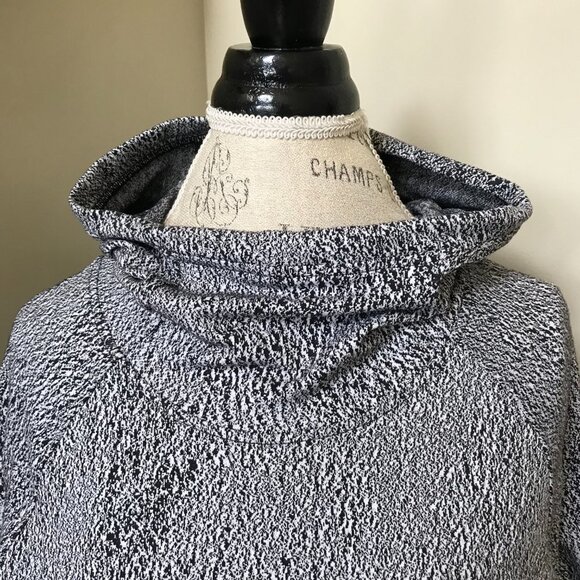 Lululemon Forever Endeavor Sweatshirt Hoodie Womens 8 Black White Long Sleeve - Picture 5 of 12